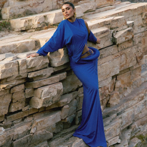Blue Solid Color Cutout round Neck Tied Long Sleeve Dress